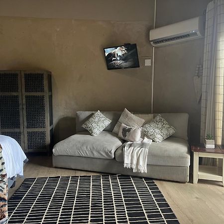 Simba Safaris African Pride Exotic Lodge Lephalale エクステリア 写真