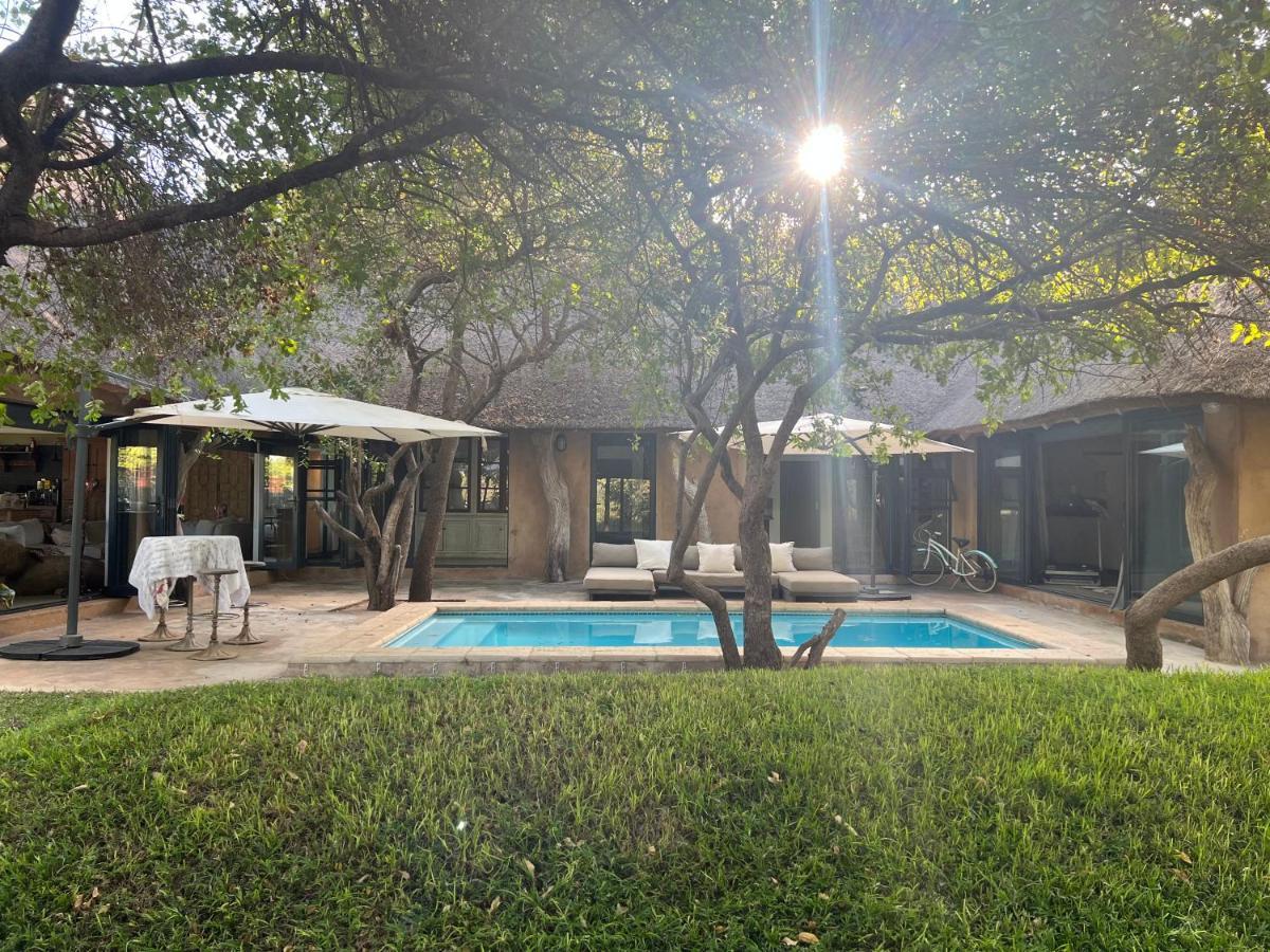 Simba Safaris African Pride Exotic Lodge Lephalale エクステリア 写真