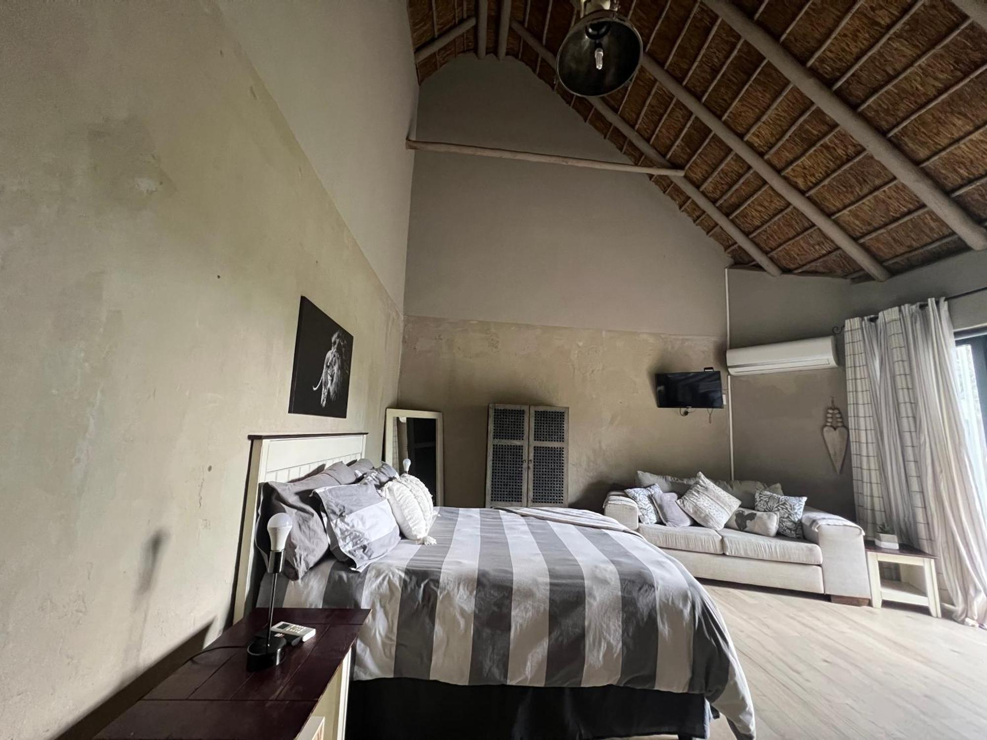Simba Safaris African Pride Exotic Lodge Lephalale エクステリア 写真